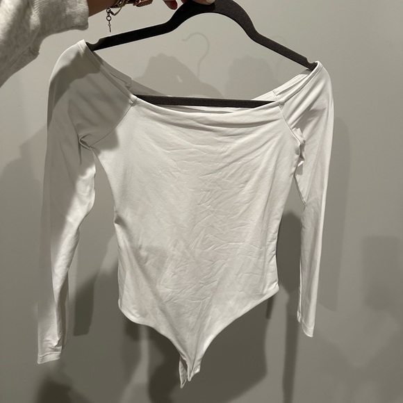 Nuuds off the shoulder bodysuit - Picture 3 of 5